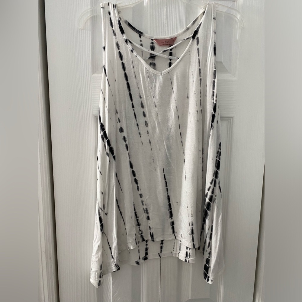 SJS black/white tye dye look sleeveless top